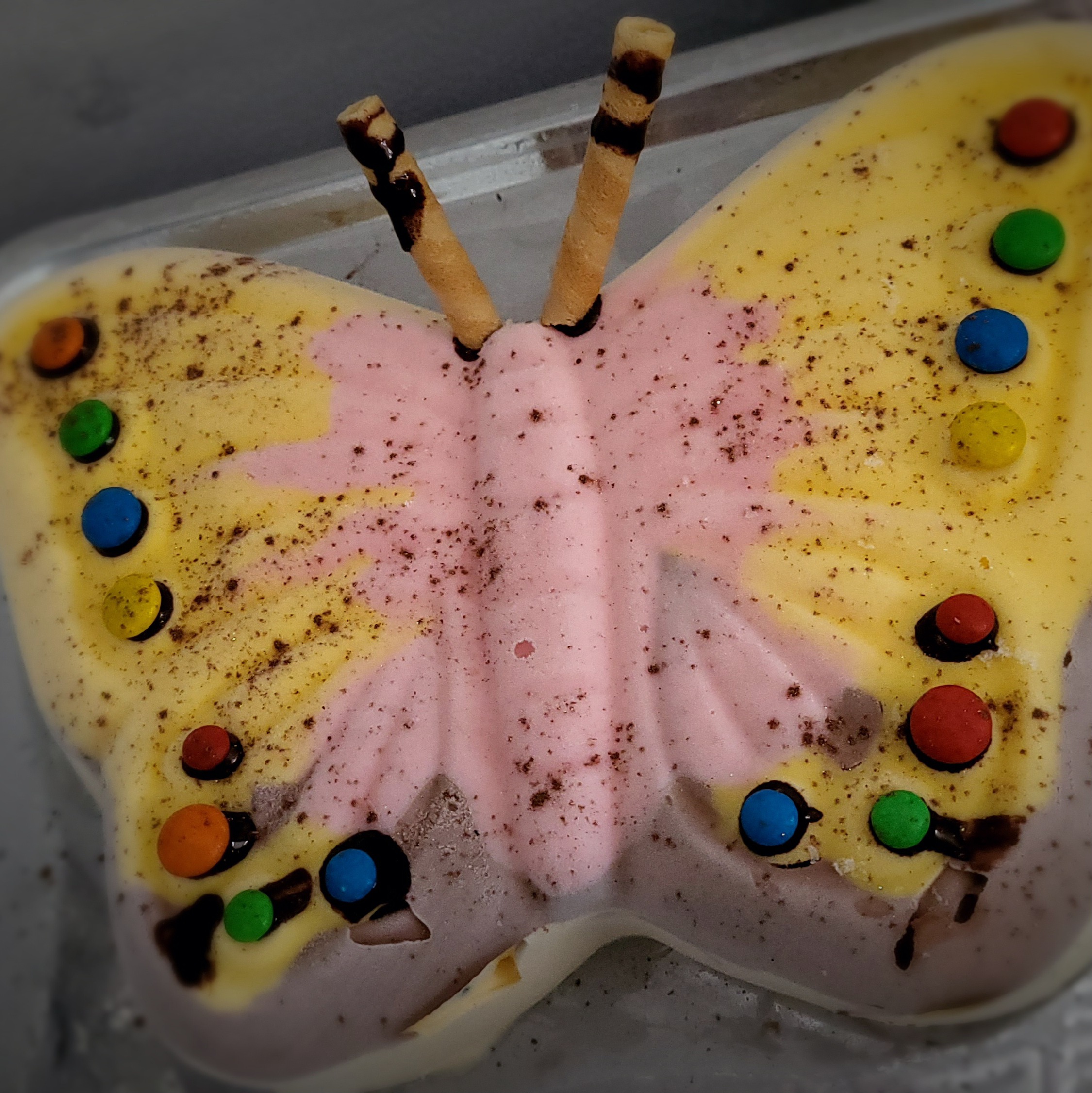 Schmetterling Eistorte